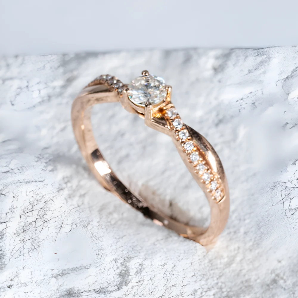 18k yellow gold engagement ring with diamonds - Image 3
