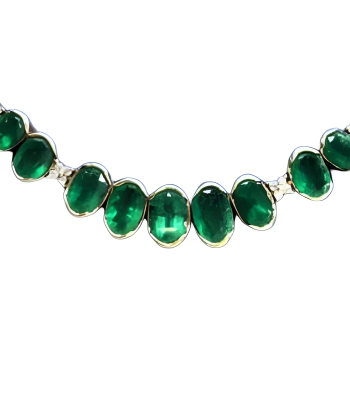 Emerald Aura Choker